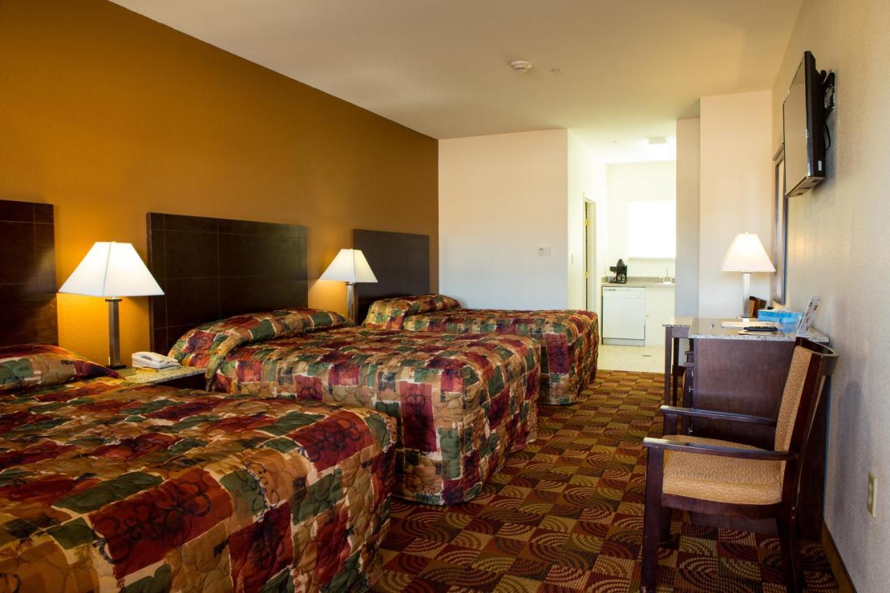 Sands Inn & Suites Woodward Стая снимка